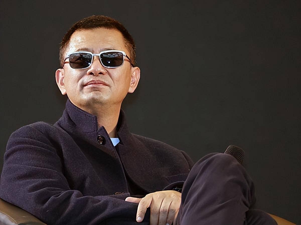 开云体育手机登录-陪玩陪睡不够！集体开嫖、舔手指、目无王法，阴暗面彻底藏不住了