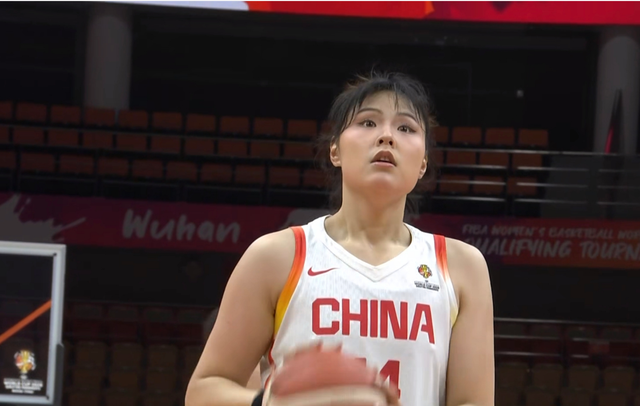开云体育手机版-世预赛第1场：中国女篮半场领先马里队6分！韩旭9分，杨舒予9分